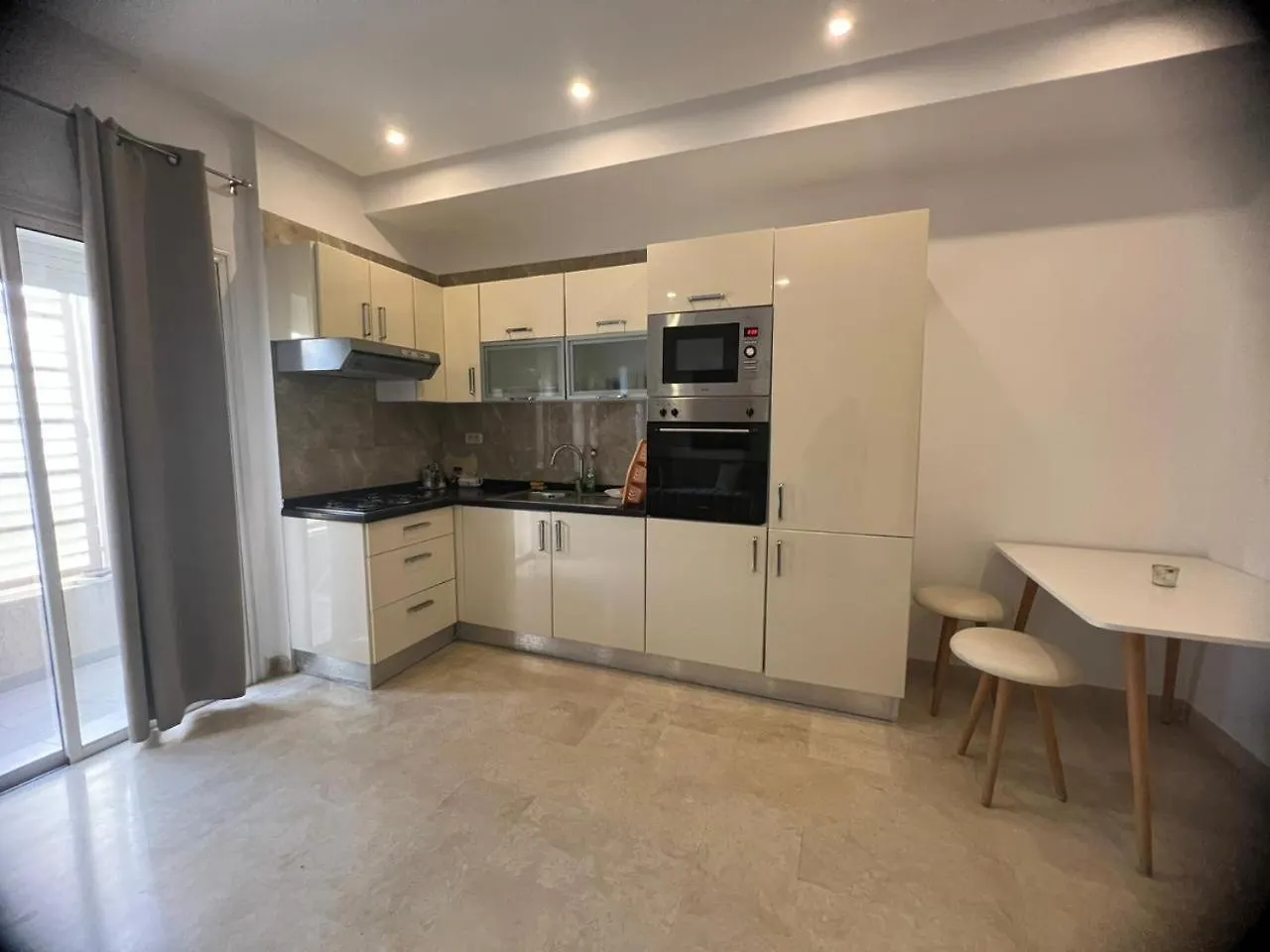Apartment Studio Malaga Rez Du Chaussee Neuf La Marsa